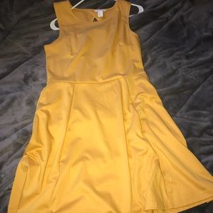 Yellow H&M dress